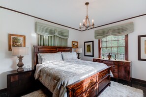 4 dormitorios, tabla de planchar con plancha, wifi y ropa de cama