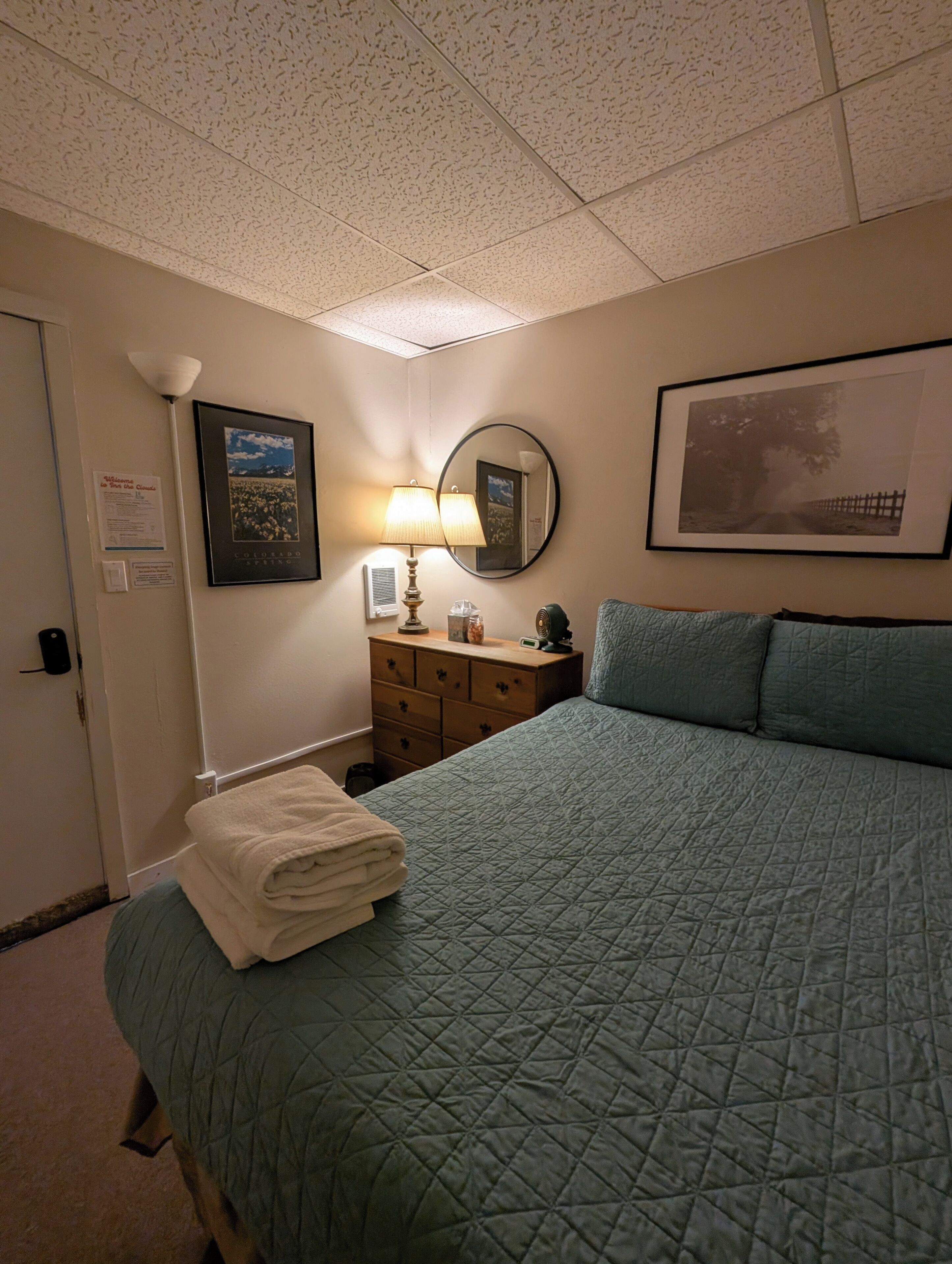 Basic Room, 1 Double Bed, Shared Bathroom