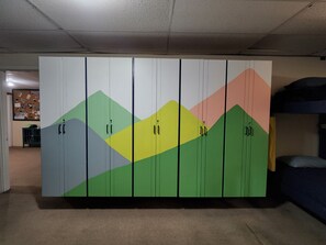 Down duvets, iron/ironing board, free WiFi, bed sheets - Inn the Clouds Hostel & Inn (Leadville)
