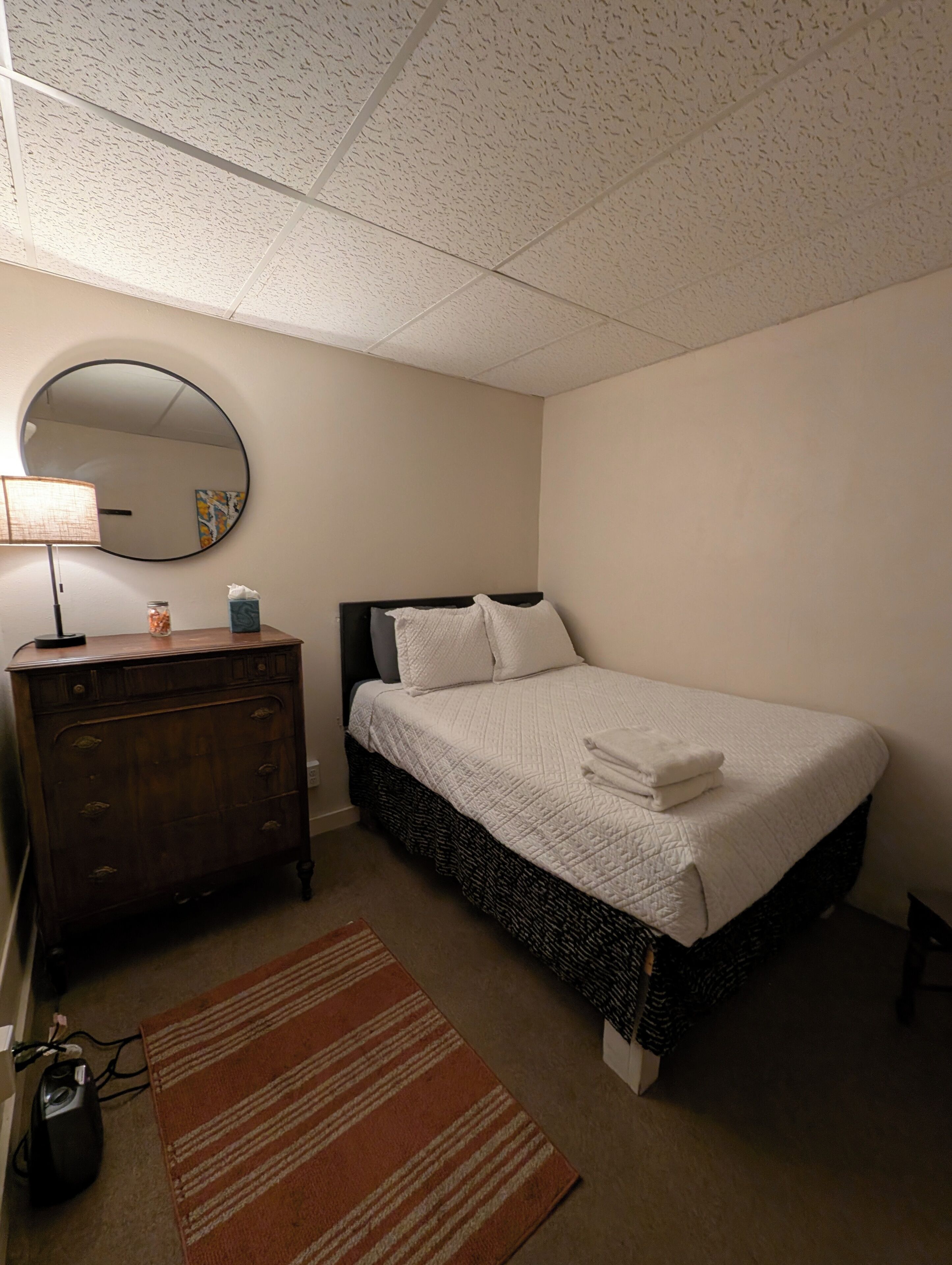 Basic Room, 1 Double Bed, Shared Bathroom