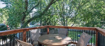 Welcome Home (+ your pup) MSU 2 mi