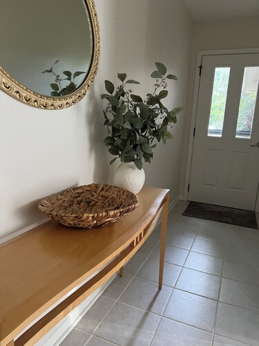 Puhdista ja avaa 3bd / 2ba rauhallisella lähiympäristöllä