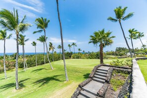 Golf - Unit127 is Ground level with 2 bedrm 2 baths. Amazing sunsets! (Kailua-Kona)