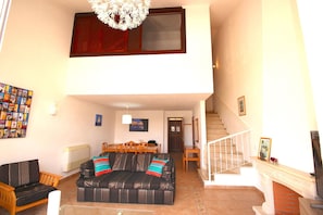 TV, fireplace - magnificent resort villa near the beaches (Albufeira)