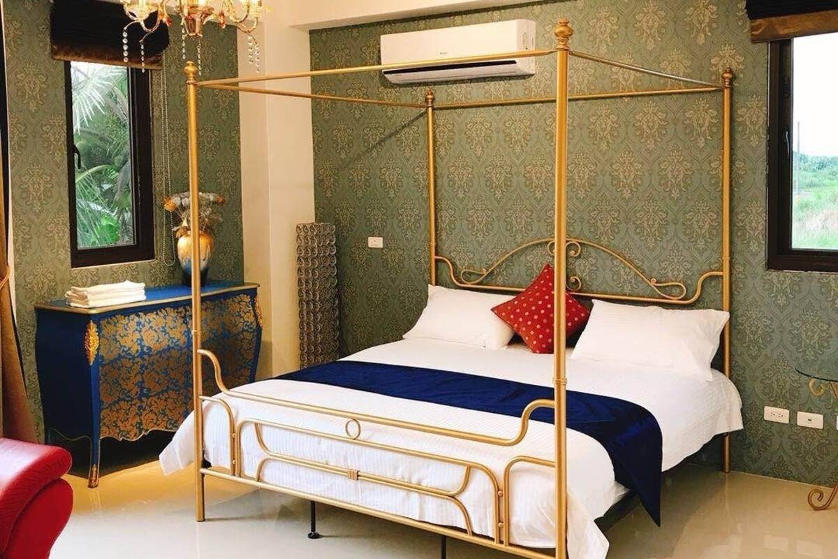 Premium bedding, down duvets, memory-foam beds, minibar