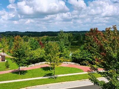 Entire 3 Bedroom Townhouse in Markham