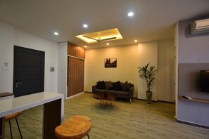 Smart TV - Karta Riverview Apartment (Ho Chi Minh City)