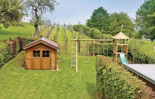 Beautiful home in Compogne-Bertogne