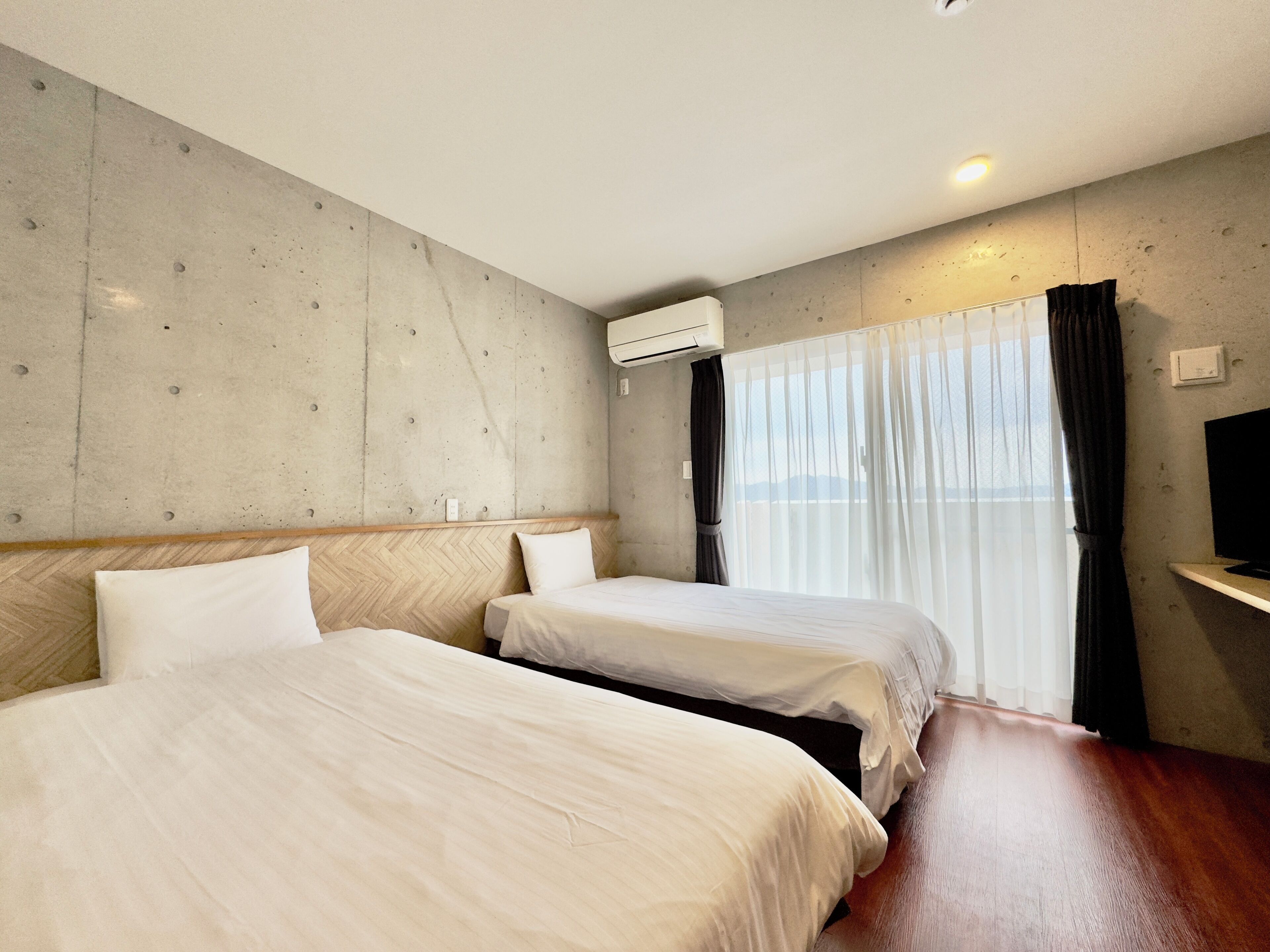 Basic Twin Room | Iron/ironing board, free WiFi
