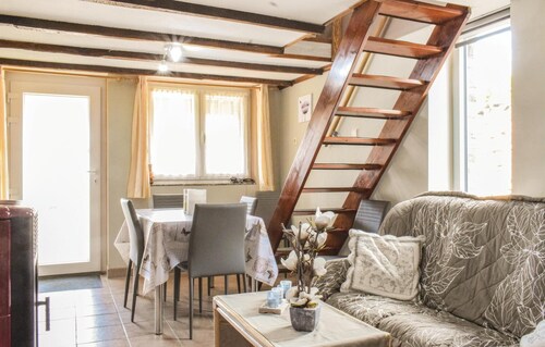 Gorgeous home in Ciney with WiFi