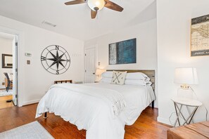 2 slaapkamers, een strijkplank/strijkijzer, gratis wifi, beddengoed
