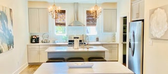 Nashville Fav! Private Garage & Close to Broadway