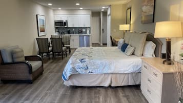 Työpöytä, silitysrauta/-lauta, ilmainen Wi-Fi, vuodevaatteet