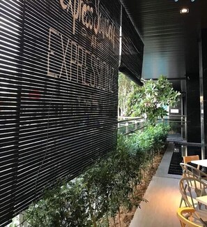 Dining - Expressionz Professional Suites by KL101 (Kuala Lumpur)