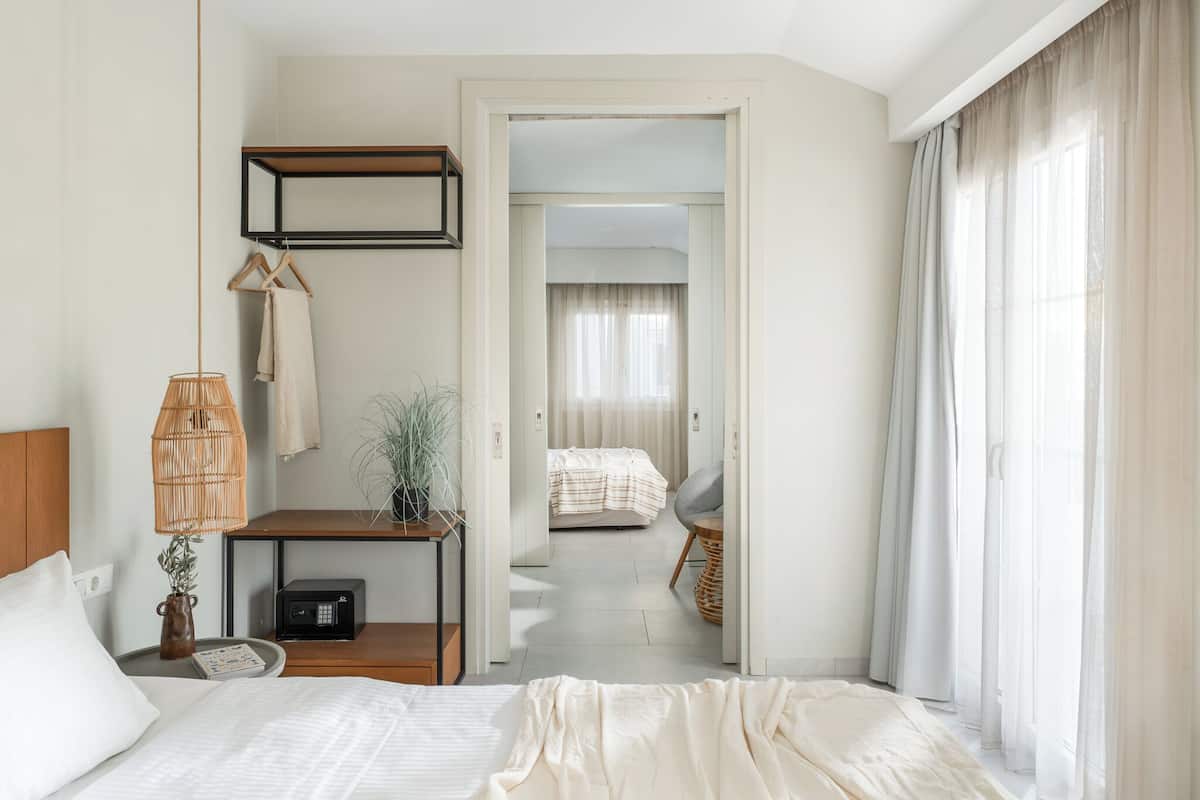 1 bedroom, premium bedding, in-room safe, individually decorated