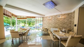 Cafe - Hotel Aisi (Borjomi)