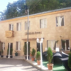 Fachada da propriedade