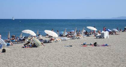 Promo August Strand Wi-Fi-Pool und einen privaten Parkplatz von 25 € pro Nacht