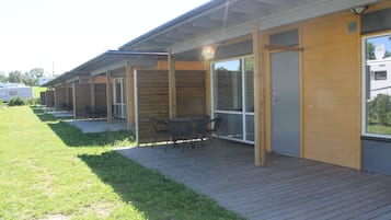 Family Cabin, Multiple Beds, Non Smoking (Bed Linen Excluded) | Terrace/patio