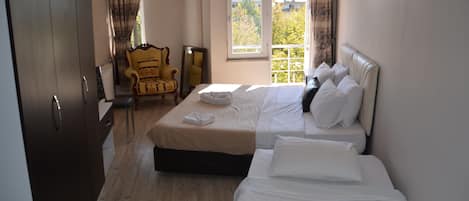 Classic Triple Room, Non Smoking | Premium bedding, desk, blackout drapes, free WiFi