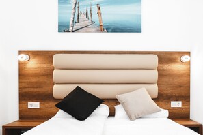 Habitació doble estàndard | Escriptori, habitacions insonoritzades, wifi gratuïta i roba de llit 