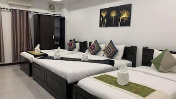 In-room safe, blackout curtains, free WiFi