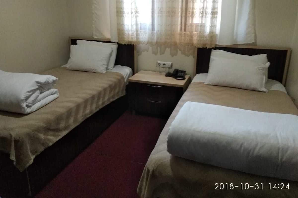 standard double room | free wifi, bed sheets, wheelchair access
