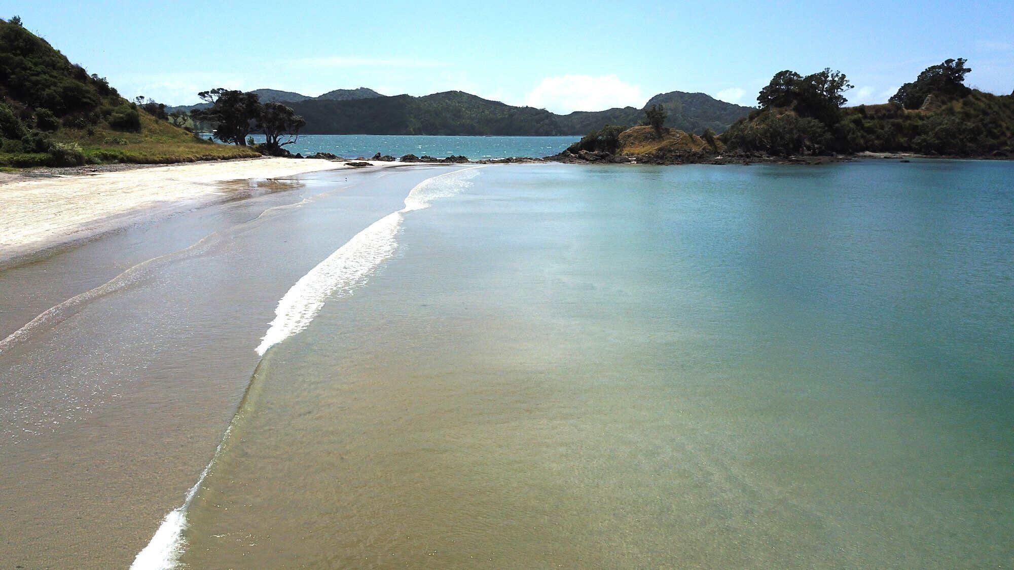 Plage, chaises longues, serviettes de plage