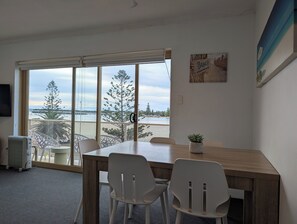 Dining - Waterfront Holiday Apartment, north facing, superb 180 deg views, sunny balcony (The Entrance)