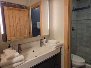 Bañera y secador de pelo