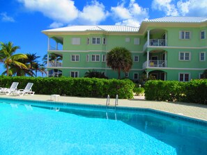 Alberca al aire libre 