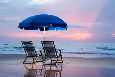 DIRECT BEACH FRONT condo with stunning views of the Gulf of Mexico