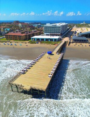 Ubicación a pie de playa, tumbonas y toallas de playa