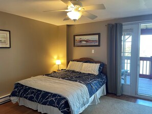 3 عدّة غرف نوم ومكواة/لوح كي وواي فاي وملاءات أسرّة