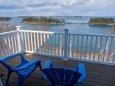 Breathtaking Remote Oceanfront Oasis Panoramic Clifftop Views