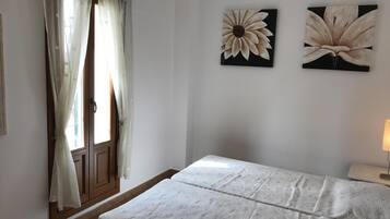 3 Schlafzimmer, Bügeleisen/Bügelbrett, WLAN, Bettwäsche