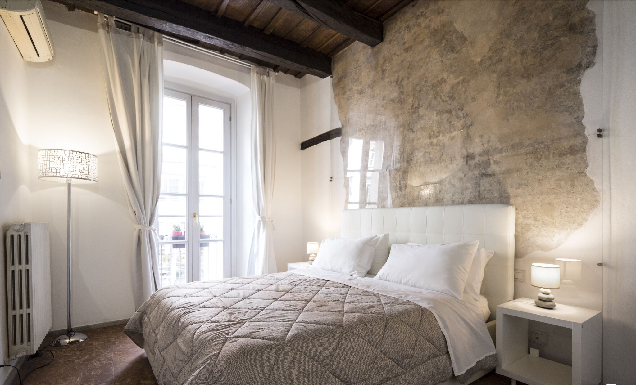 1 chambre, fer et planche à repasser, accès Internet, draps fournis