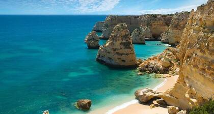 Appartement dans le centre d'hébergement Alvor avec WiFi