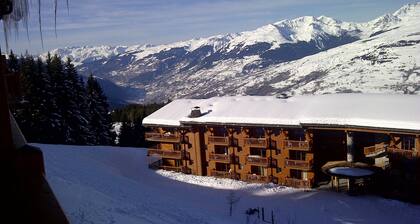 Arcs 1800, In RESIDENCE DE STANDING T3 6p. swimming pool, ski-in / ski-out dep / stop