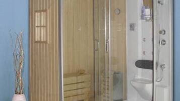 Combined shower/bathtub