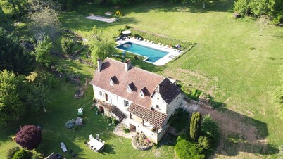 Superb property: large swimming pool - Tennis court - Boules pitch Up to 17 holidaymakers