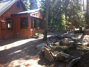 Property grounds - Serene Tahoe cabin bordering the National Forest (Kings Beach)