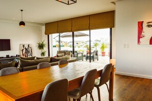 Appartement | Dineren op de kamer