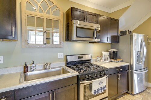 FARM STAY Milkbarn Milkhouse Barndo Highland Cows Ducks Chickens