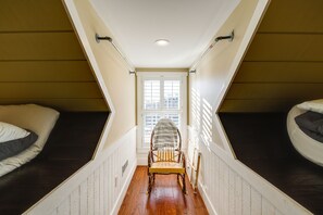 4 多间卧室、熨斗/熨衣板、免费 WiFi、床单