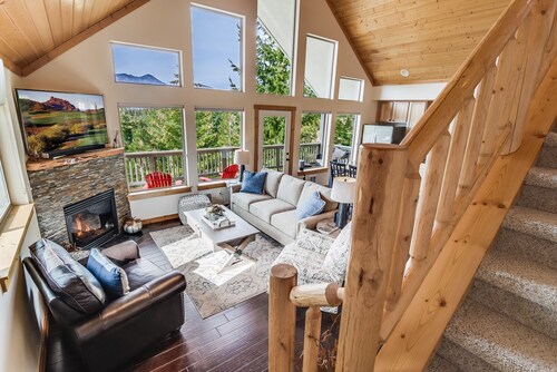 1PM In/Out + Pool Access | Scenic Mountain Cabin Built for More Family Time