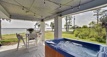 Relax, Refresh, Renew..Waterfront Cottage..Near Williamsburg