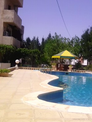 Seasonal outdoor pool - Résidence Apulée (M'Daourouch)