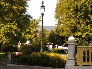 Property grounds - ArtSu Danube river view 2 bedroom topfloor individual art designed apartment +AC (Budapest)