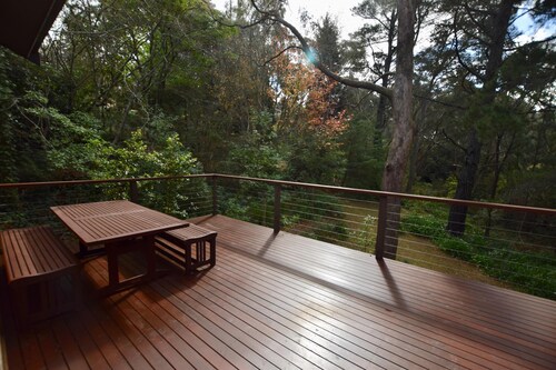 Santosha Glade | Designer Zen Cedar Home, 3 Bedroom, 2 Bathroom, Spa Bath, Central Heating, Gas Fireplace, Deck, BBQ